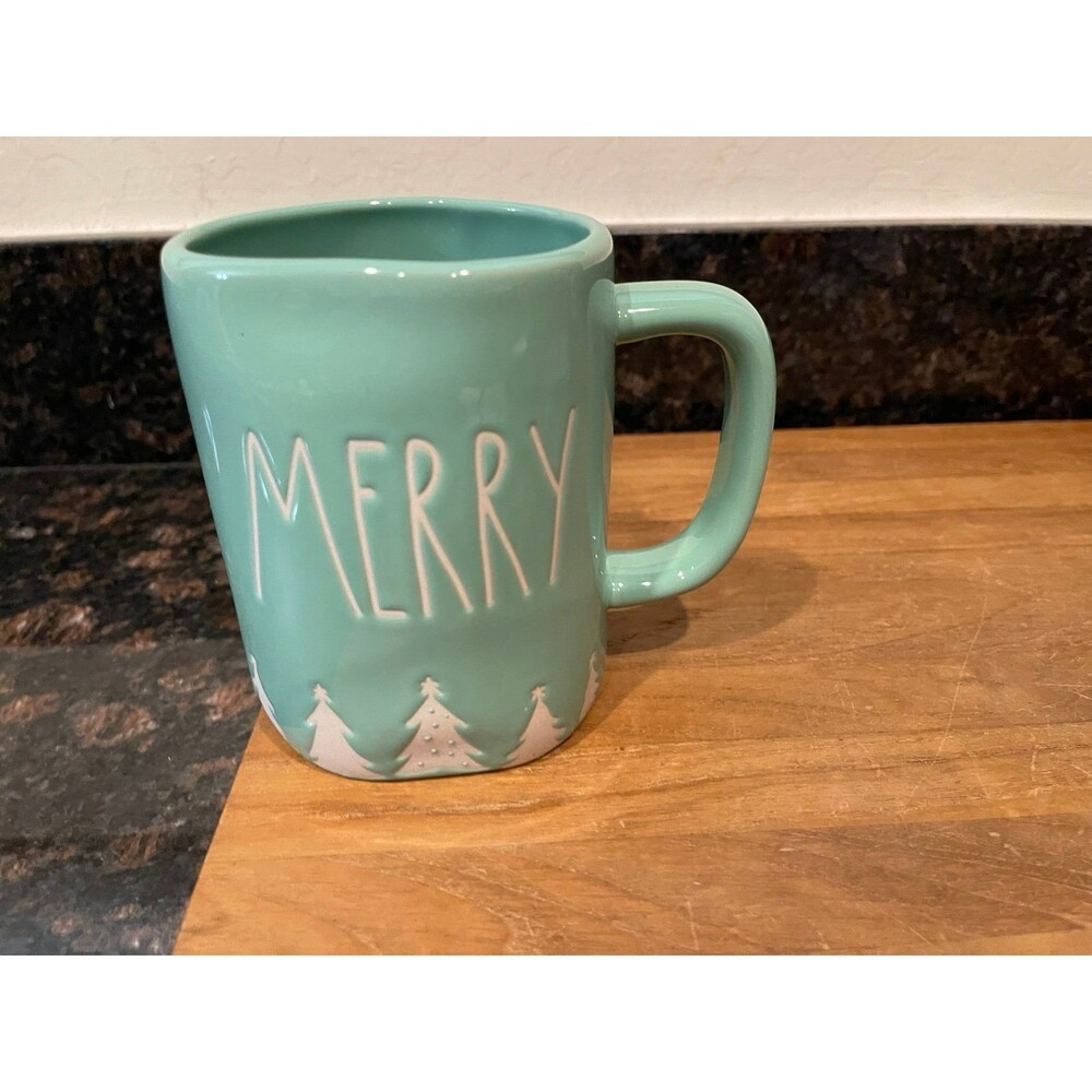Rae Dunn “merry” Christmas mug - Picture 2 of 9